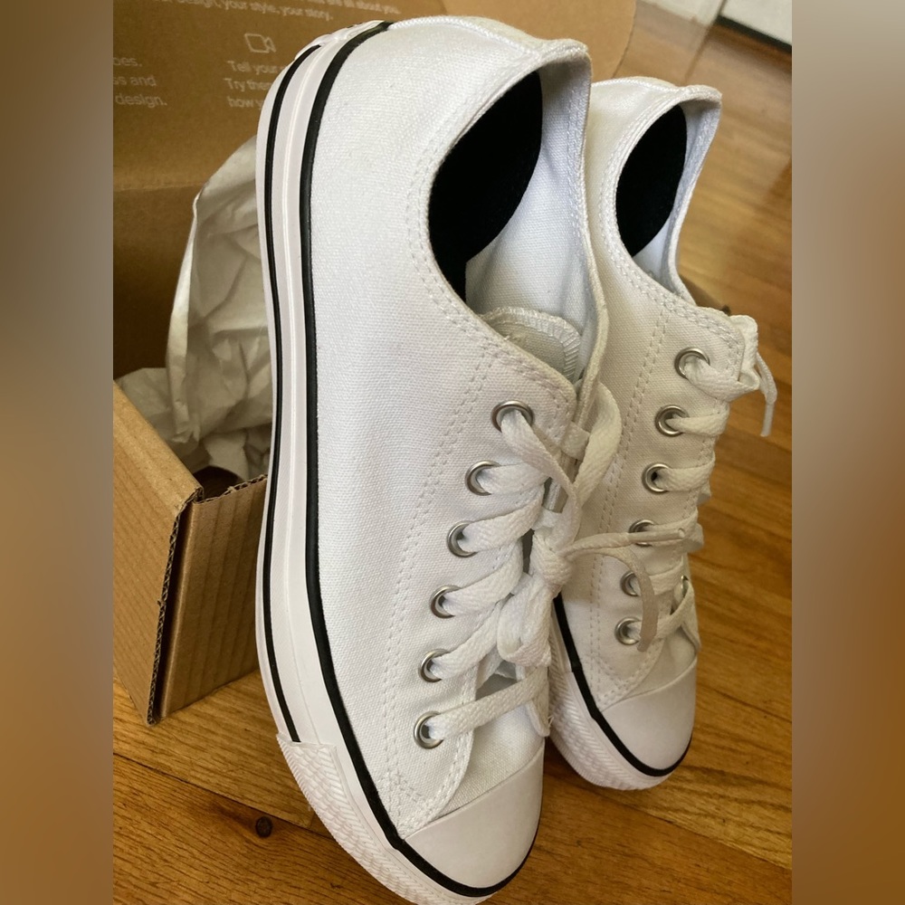 NEW Converse Custom White with Black Stripe M8 W10 Wide Width.